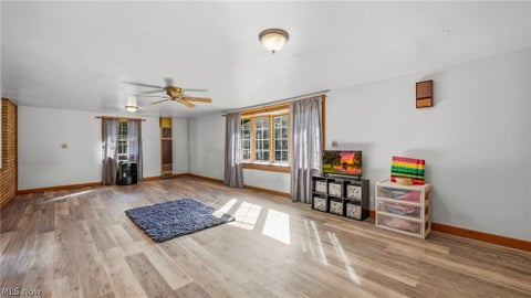 Tiny photo for 208 Creed Avenue, Hubbard, OH 44425 (MLS # 5252196)