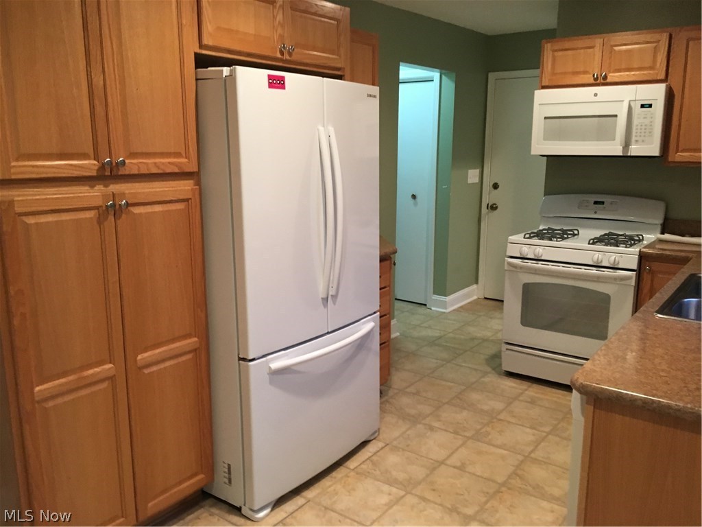 Sunset View - Residential Lease