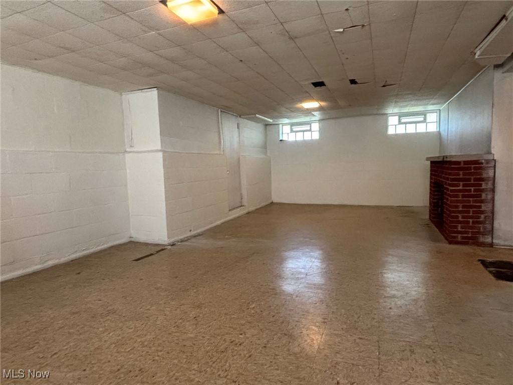 Grand Boulevard - Residential Lease