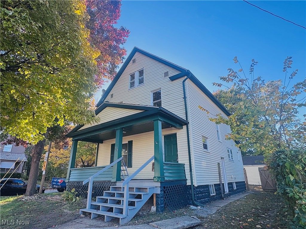 Photo of 308 Cole Avenue, Akron, OH 44301 (MLS # 5168585)