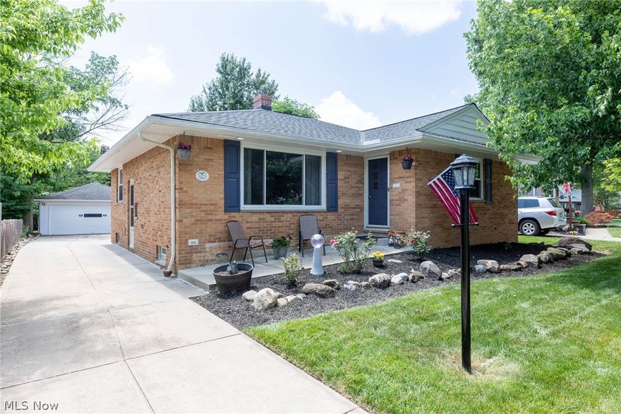 This well maintained & updated home in Middleburg Heights has plenty to offer. This home offers the possibility of 3 bedrms. One has been converted to a dining rm, but can be brought back to allow for more sleeping space. The inside boasts a large family rm to enjoy. The basement is finished & has an additional full bathrm. The backyard is private & offers a great space to entertain. The garage can fit 2 cars & still has room for storage & a work space. Call for a private showing.