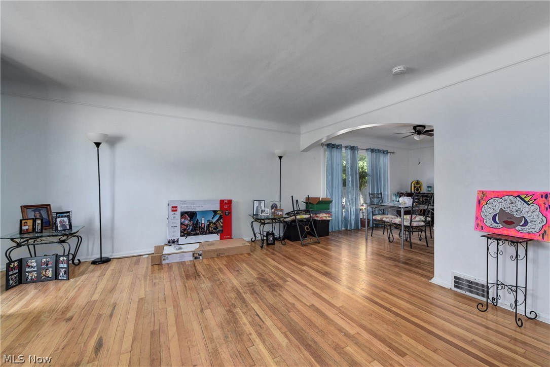 Apartment Realty Cos - Residential Income