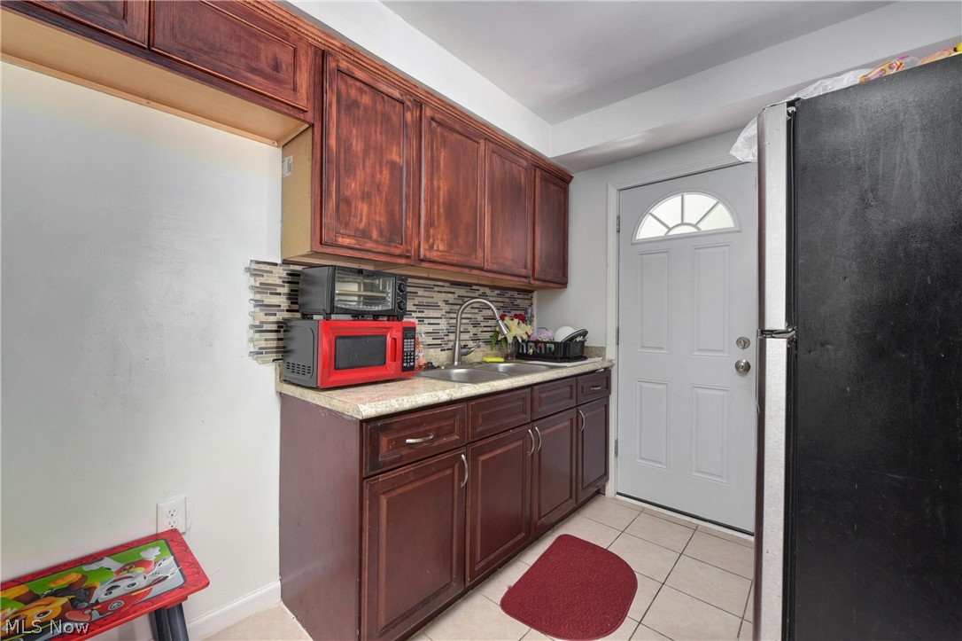 Apartment Realty Cos - Residential Income