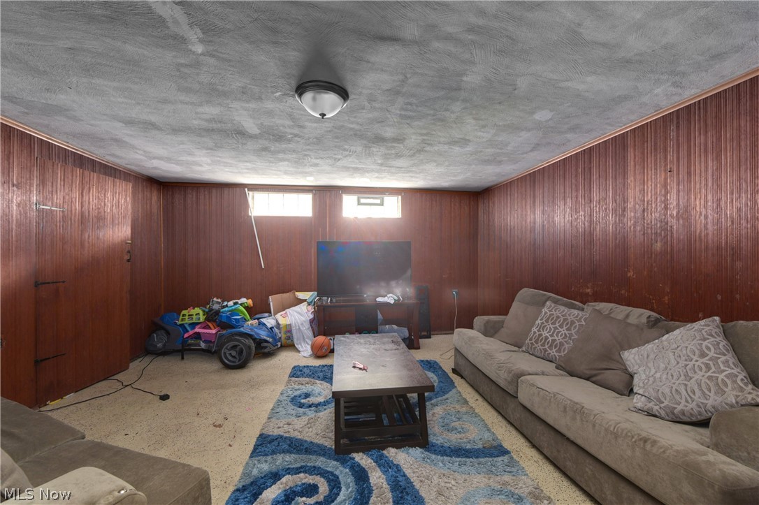 Apartment Realty Cos - Residential Income