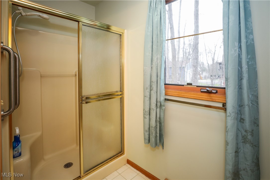 457 E Pioneer Trail, Aurora, Ohio image 16