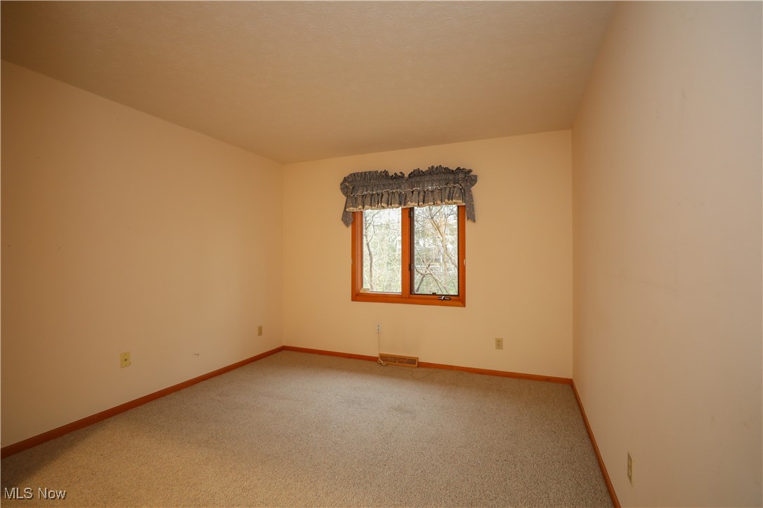 457 E Pioneer Trail, Aurora, Ohio image 31