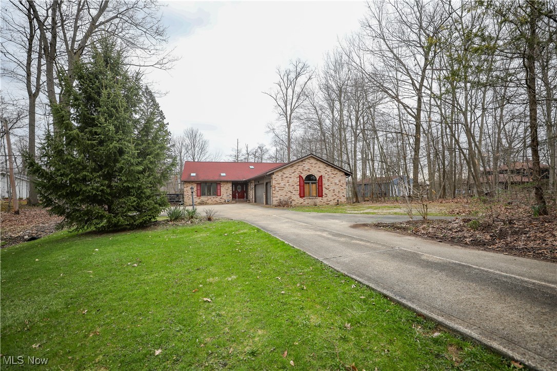 457 E Pioneer Trail, Aurora, Ohio image 1
