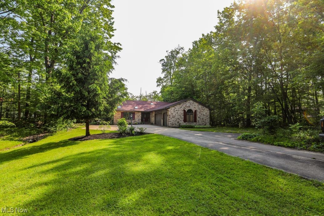 457 E Pioneer Trail, Aurora, Ohio image 3