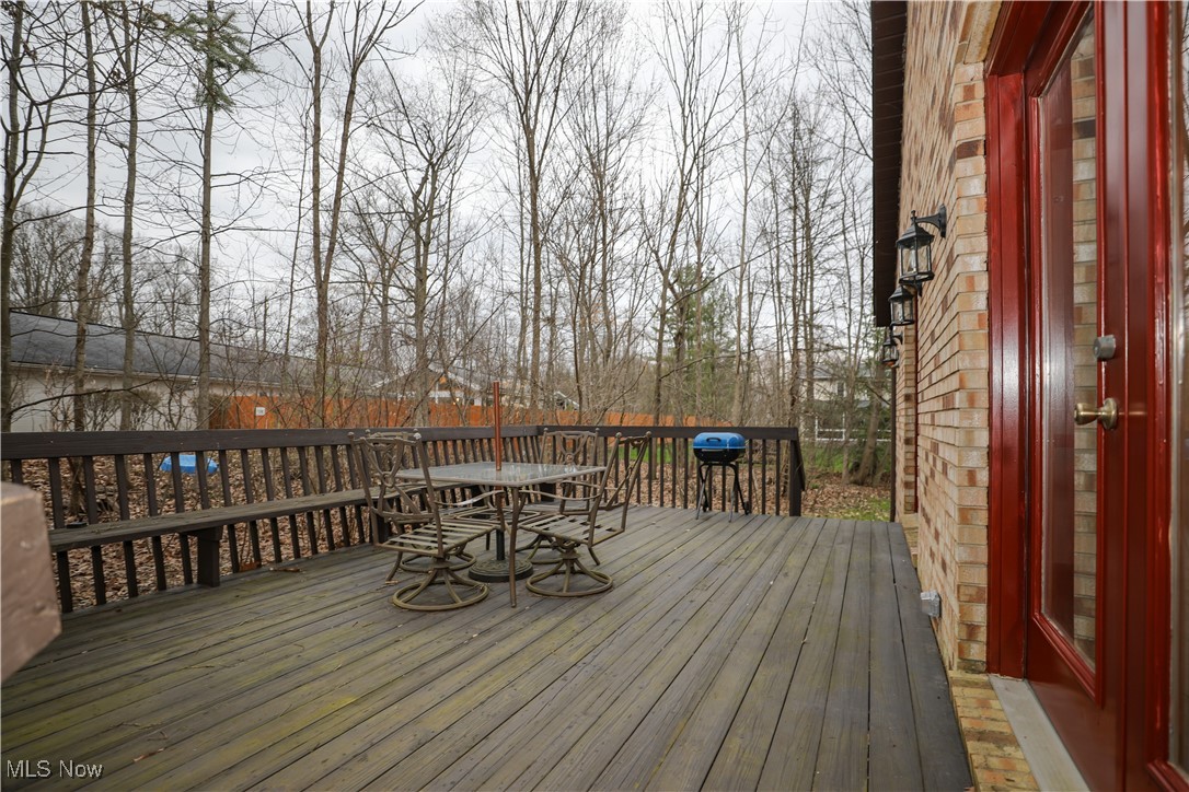 457 E Pioneer Trail, Aurora, Ohio image 5