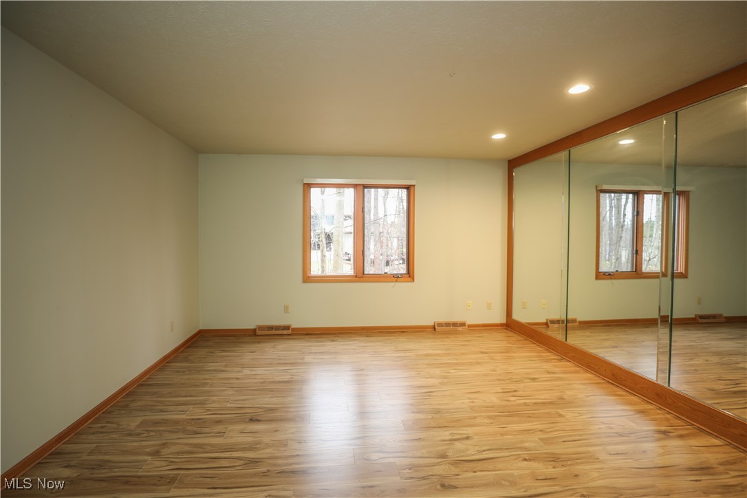 457 E Pioneer Trail, Aurora, Ohio image 13