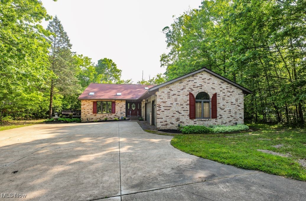 457 E Pioneer Trail, Aurora, Ohio image 6