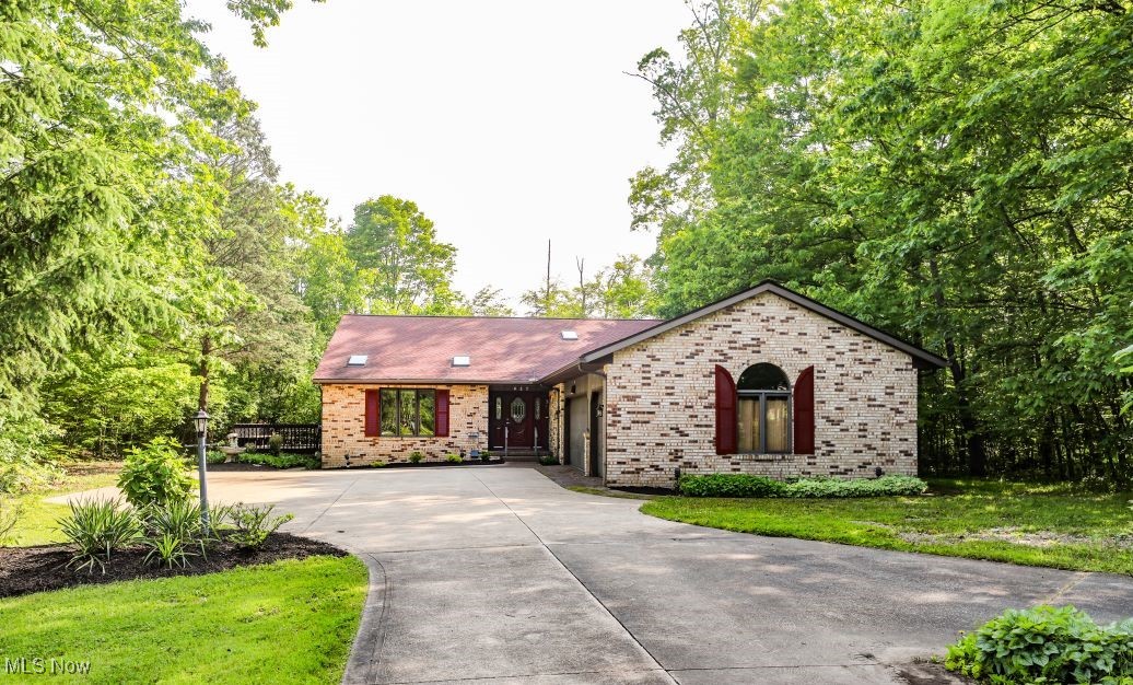 457 E Pioneer Trail, Aurora, Ohio image 10