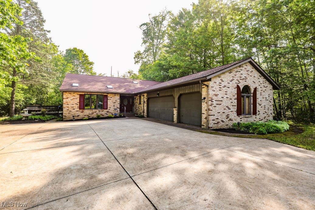 457 E Pioneer Trail, Aurora, Ohio image 4