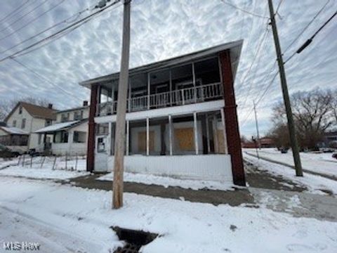 Apartment For Sale - 2402 14th Street<br/> Canton, OH 44705