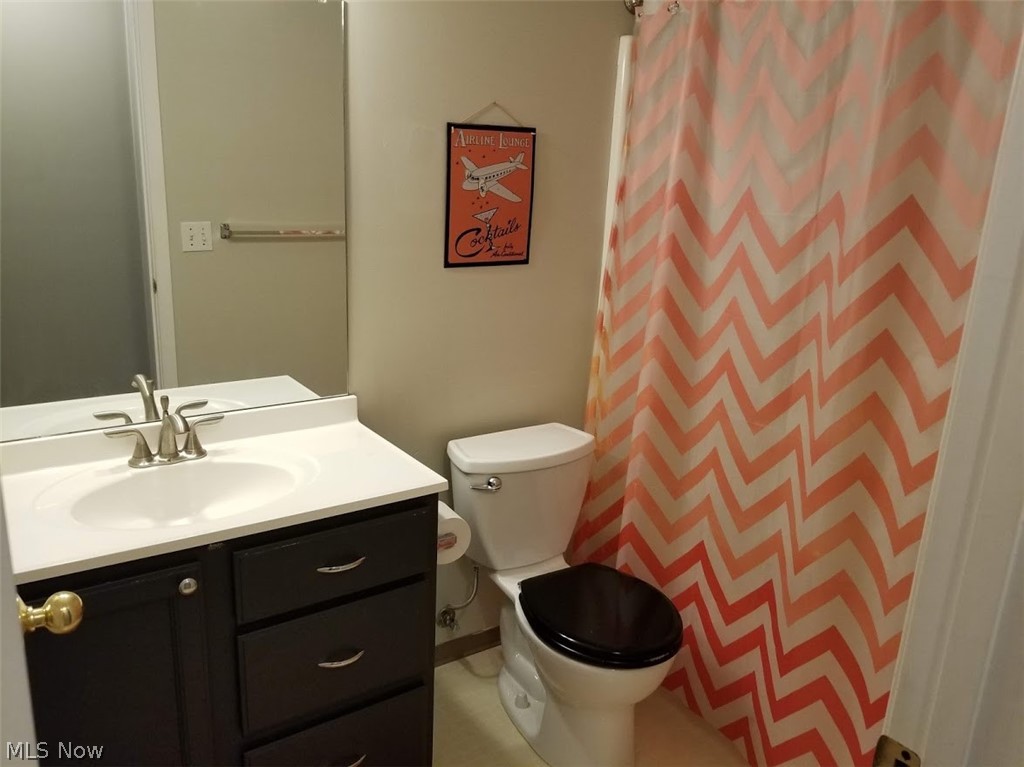 Ridge Court Commons Condo - Residential