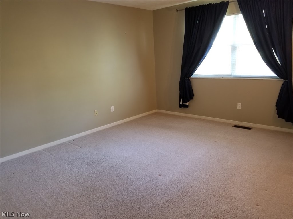 Ridge Court Commons Condo - Residential