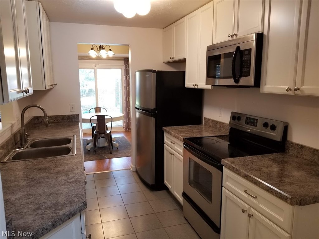 Ridge Court Commons Condo - Residential