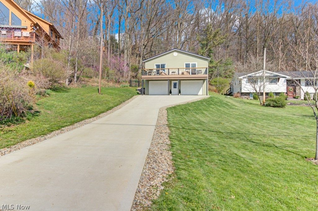 Photo of 143 Cheyenne Trail, Malvern, OH 44644 (MLS # 5200191)