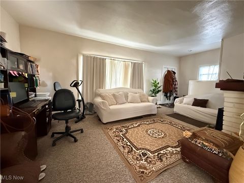 Tiny photo for 3521 W 129th Street, Cleveland, OH 44111 (MLS # 5184314)