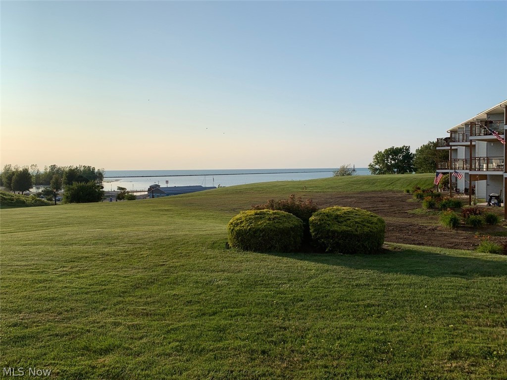 Harbor View Condominium - Residential