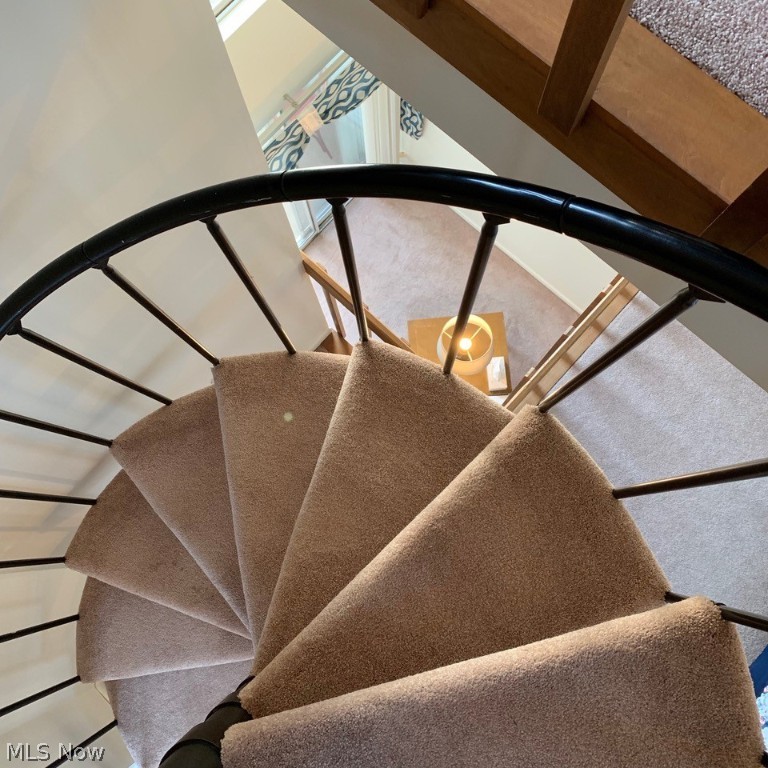 Harbor View Condominium - Residential