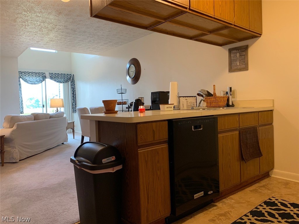 Harbor View Condominium - Residential