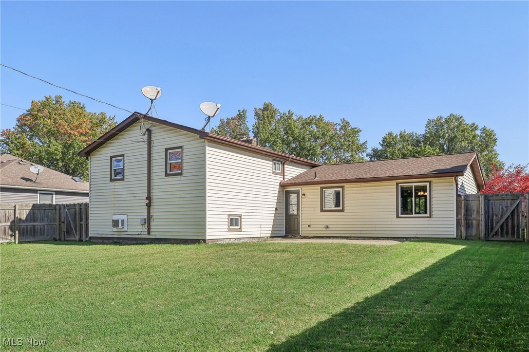 5512 Independence Drive, Lorain, Ohio image 30