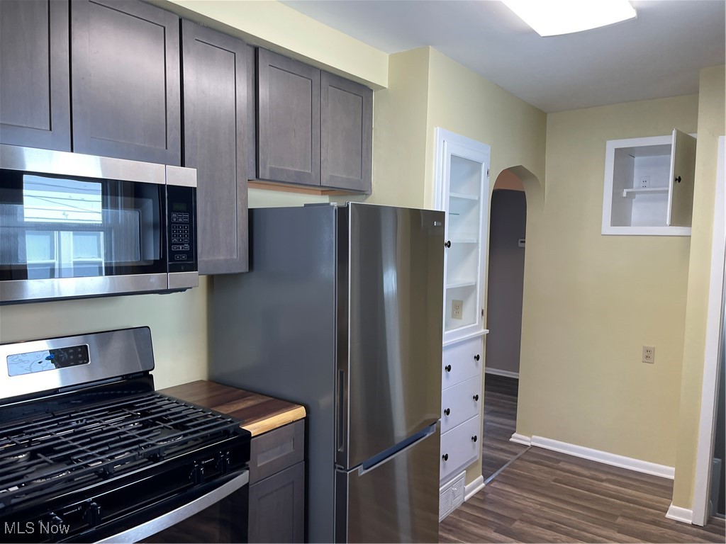 Mayfield 02 - Residential