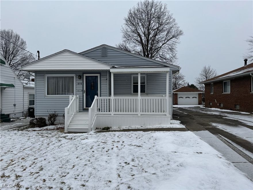 Sold "as-is" to settle an estate. Original owners maintained this 3 bedroom, 2 bath ranch on Barberton's East Side. Unfinished basement with bath with stand alone shower just waiting to be finished. 3 Nice sized bedrooms with nice closet space. Gorgeous hardwood floors. Large eat-in kitchen and full bath complete the 1st floor. Roof on house in 2023.