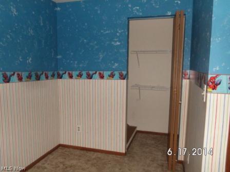 J B Hickin Acreage - Residential