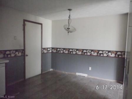 J B Hickin Acreage - Residential