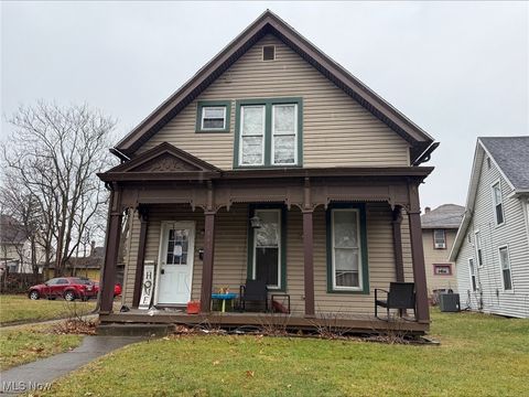 Homes For Sale - 843 Chestnut Street<br/> Coshocton County, Coshocton, OH 43812