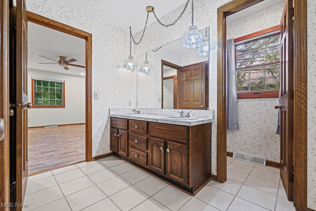 Prestwick Condo - Residential