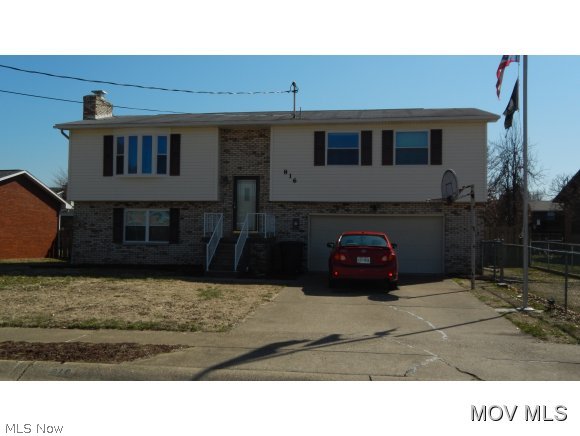 This home is a fixer upper-needs TLC. Pool has not been used for year. Elem: Belpre Elementary School Elem/Bus: N JrHigh: Belpre Middle School JrHigh/Bus: Y High: Belpre High School High/Bus: Y Fire: VOL Police: CTY PossFreeGas: N ;SQFT=Fin L1:1341, Fin Bsmt:684, Fin Above:1341, Fin Total:2025, Unfin Above:0;GAR= 2 Car Att
