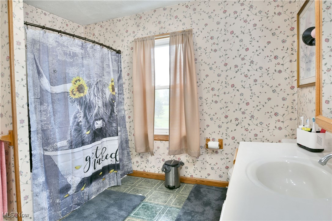 6068 Beach Smith Road, Kinsman, Ohio image 28