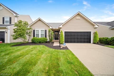 Homes For Sale - 3353 Sleepy Hollow Road<br/> Medina County, Brunswick, OH 44212