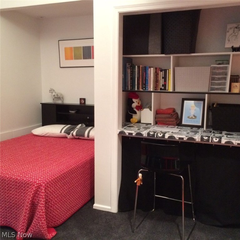 Arrowhead Bay Village - Residential