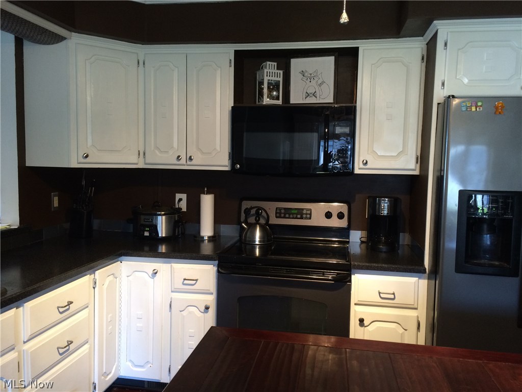 Arrowhead Bay Village - Residential