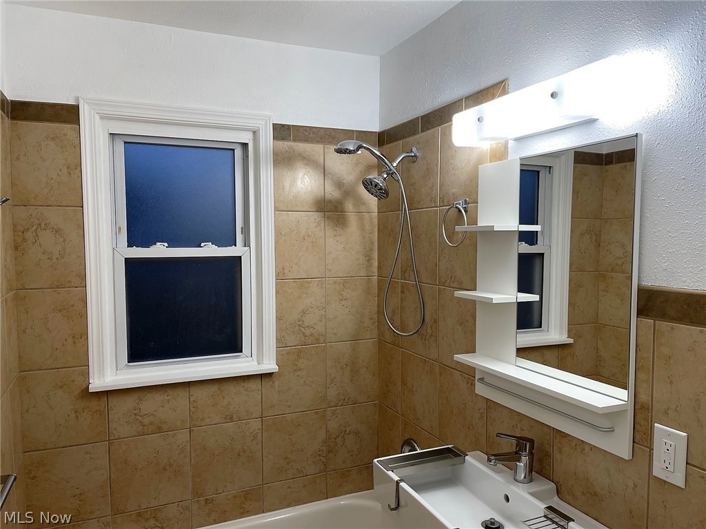 Waid & Duffys Center Hwy - Residential