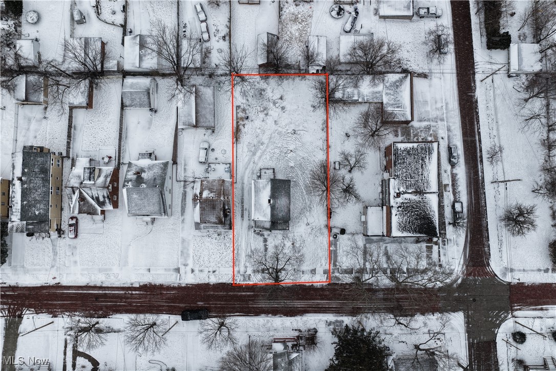 Bancroft Avenue - Residential