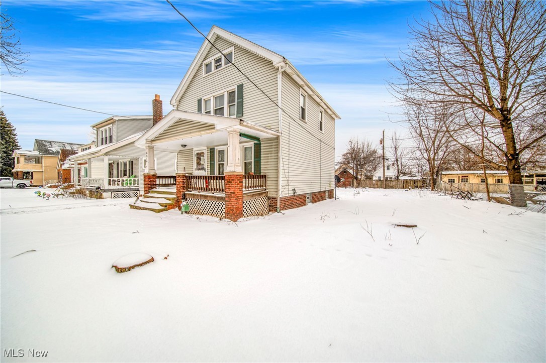 8614 Bancroft Avenue