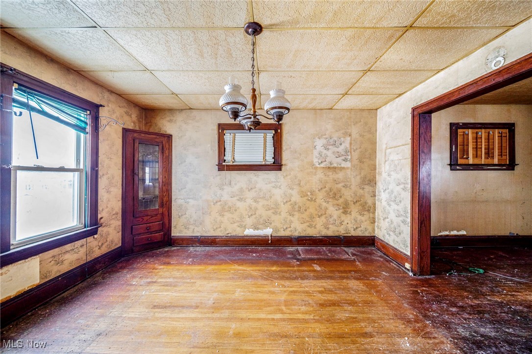 Bancroft Avenue - Residential