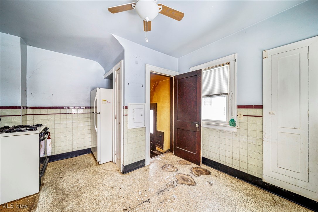 Bancroft Avenue - Residential