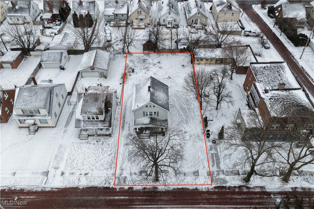 Bancroft Avenue - Residential