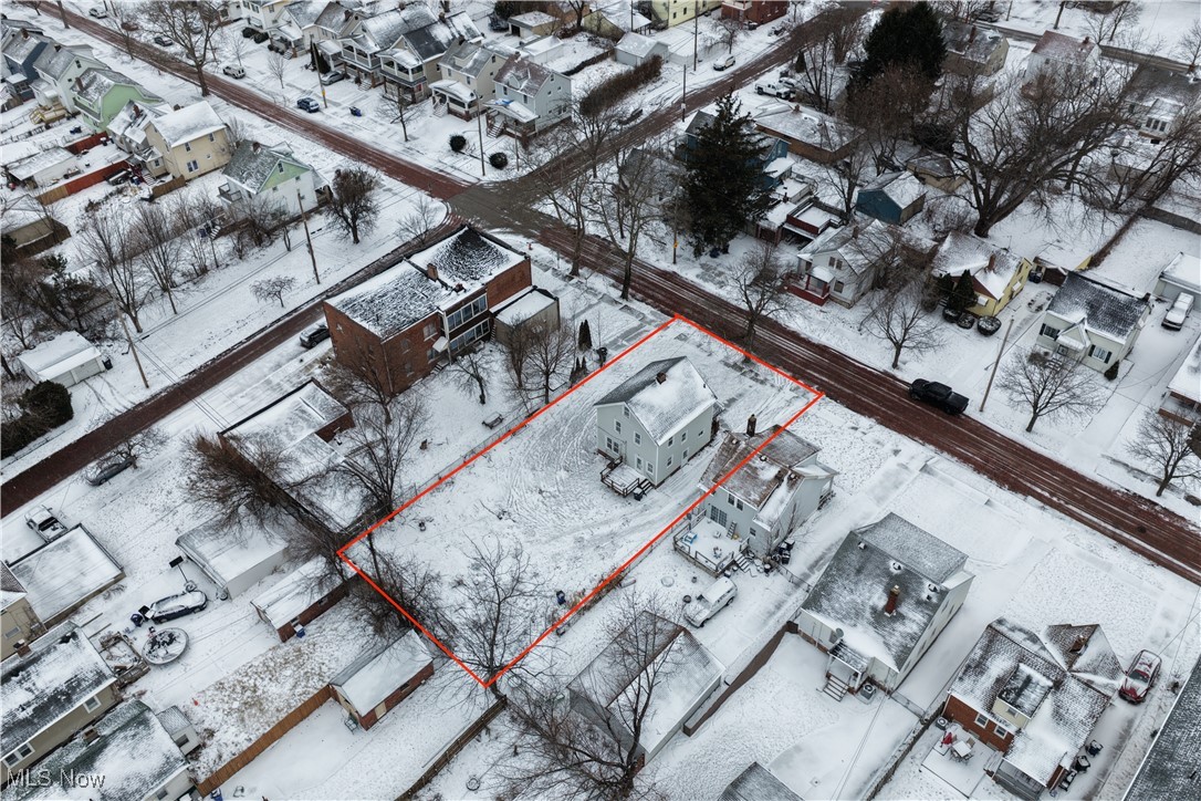 Bancroft Avenue - Residential