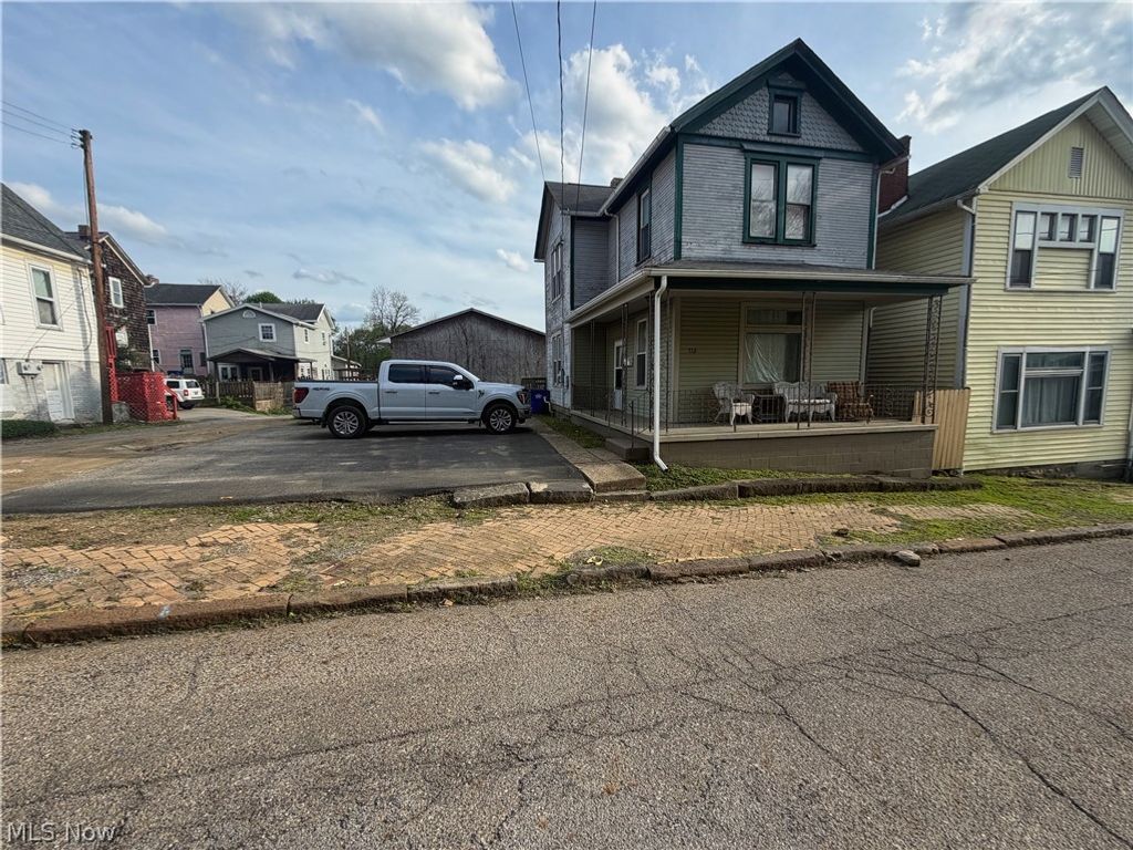 Photo of 316 Grant Street, East Liverpool, OH 43920 (MLS # 5202438)