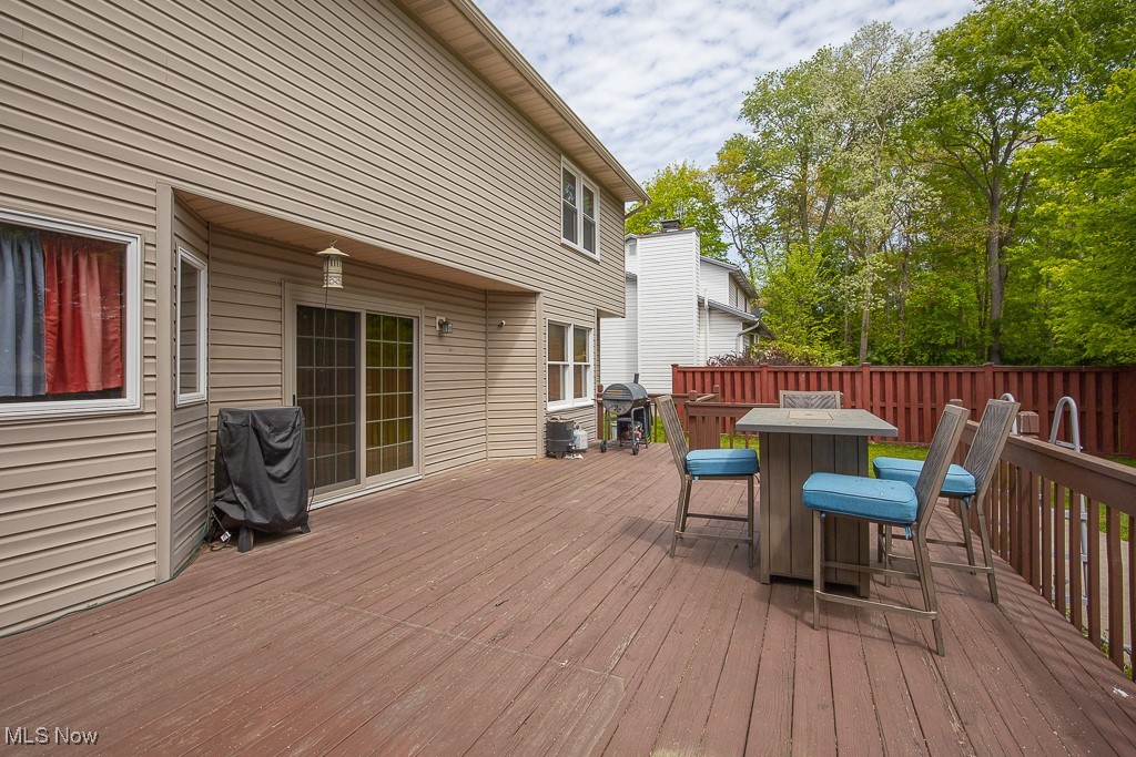 527 Amberwood Drive, Akron, Ohio image 38