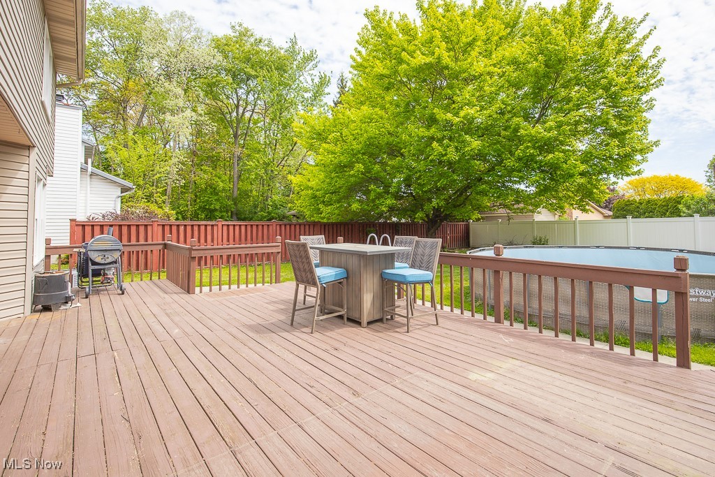 527 Amberwood Drive, Akron, Ohio image 40