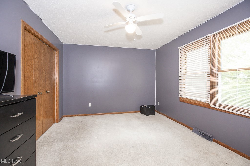 527 Amberwood Drive, Akron, Ohio image 31