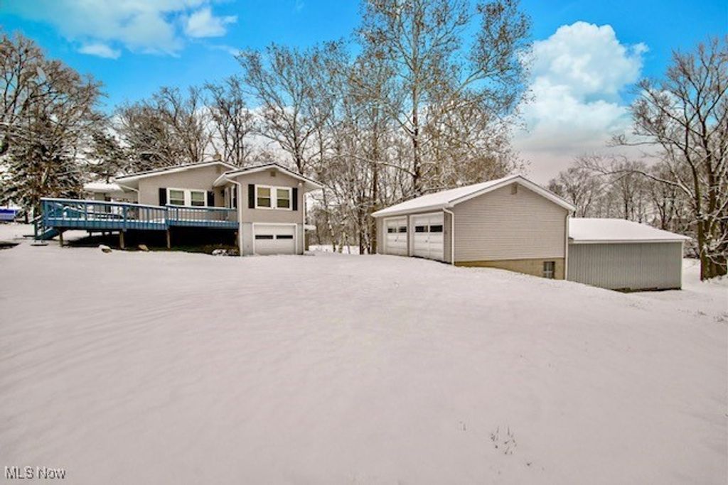 Photo of 3064 Diamond Street NE, Canton, OH 44721 (MLS # 5175100)